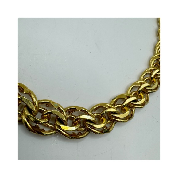 Trifari vintage gold tone chunky mob wife chain necklace - Picture 5 of 11